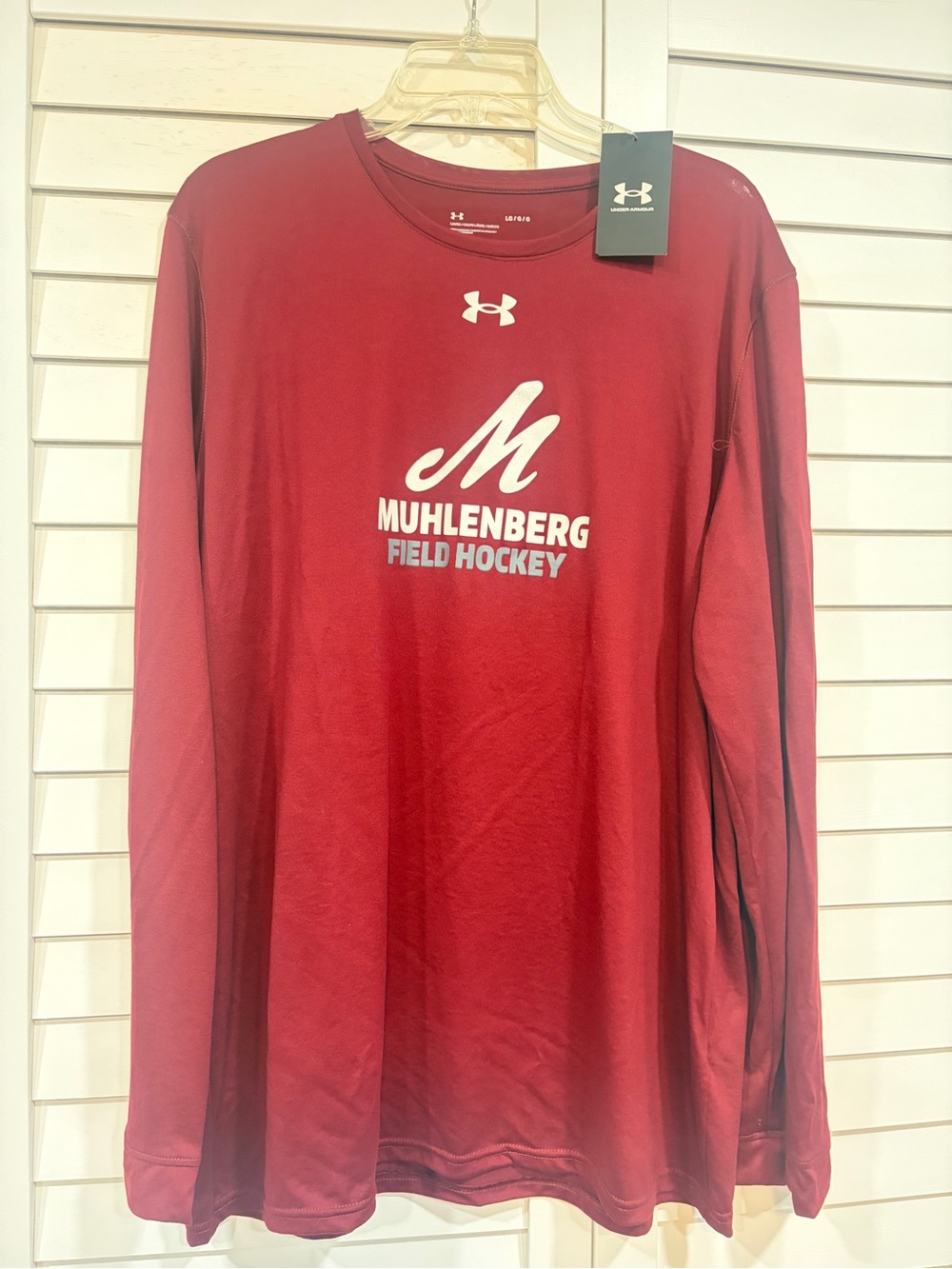 LG Maroon Muhlenberg Field Hockey Long-Sleeve Shirt + A GIFT 🎁
